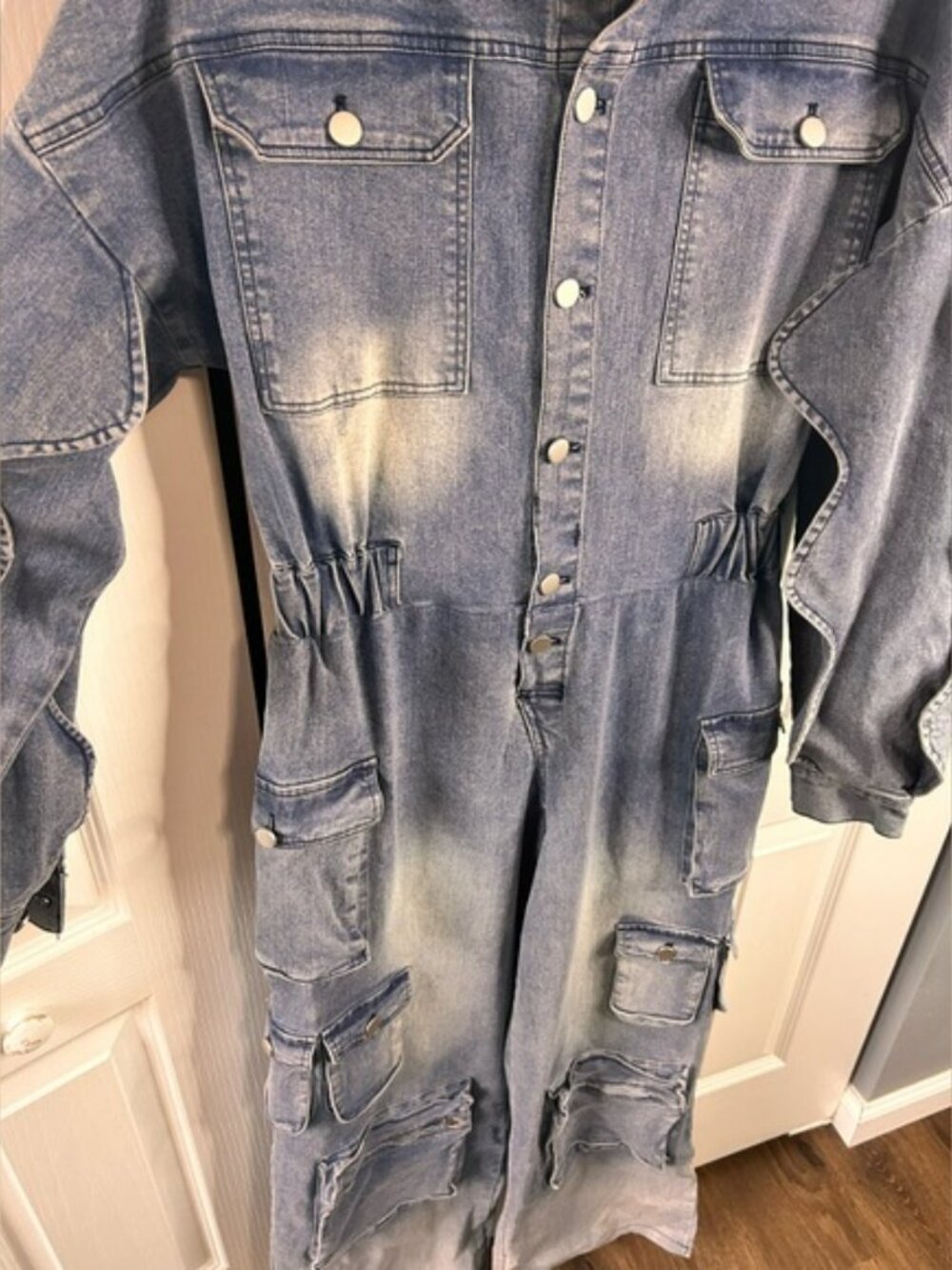Cutely Covered Women's Denim Button Up Pocket Cargo Jumpsuit Blue Size M - Picture 4 of 7